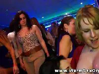 Lesbianas en la discoteca